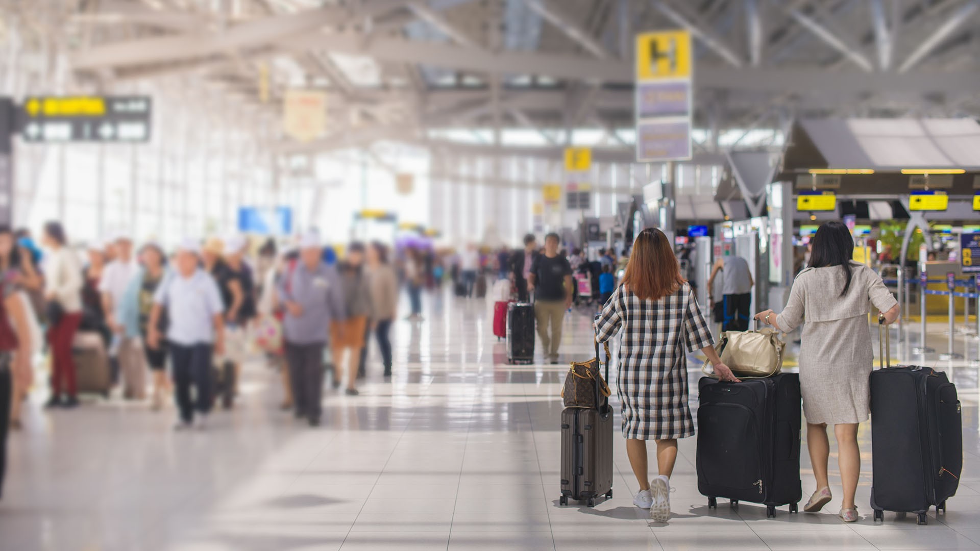 Aeropuertos de ASA - Información para el Viajero. Podrás llevar en tu  equipaje de mano, botellas de plástico con capacidad máxima de 100 mls.,  puede transportar un máximo de 10 botellas de